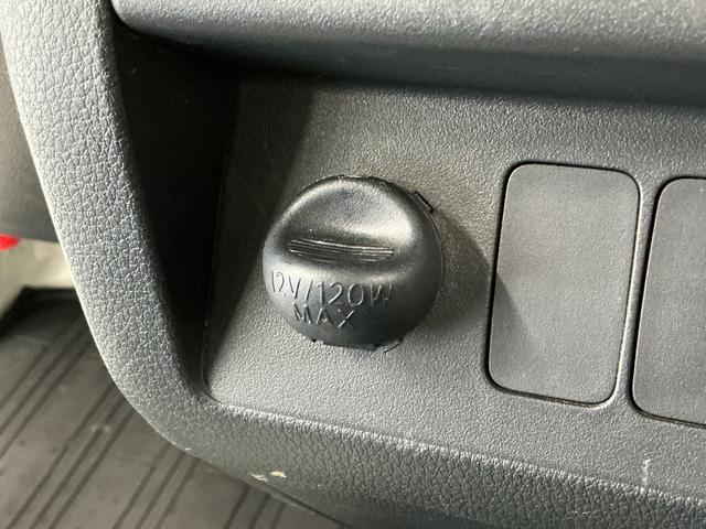 ハイゼットトラックジャンボ　ＡＴ　ワンオーナー　ＣＤオーディオ　荷台作業灯走行無制限１年保証　ワンオーナー　ＡＴ車　ＣＤオーディオ　３方開　荷台作業灯　ゲートプロテクター　リアゲートチェーン　キーレスエントリー　ヘッドライトレベライザー　マニュアルエアコン　スペアタイヤ（兵庫県）の中古車