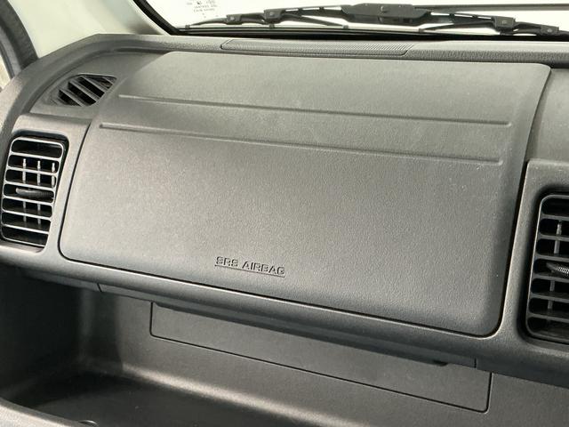 ハイゼットトラックジャンボ　ＡＴ　ワンオーナー　ＣＤオーディオ　荷台作業灯走行無制限１年保証　ワンオーナー　ＡＴ車　ＣＤオーディオ　３方開　荷台作業灯　ゲートプロテクター　リアゲートチェーン　キーレスエントリー　ヘッドライトレベライザー　マニュアルエアコン　スペアタイヤ（兵庫県）の中古車