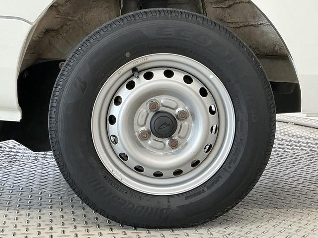 ハイゼットトラックジャンボ　ＡＴ　ワンオーナー　ＣＤオーディオ　荷台作業灯走行無制限１年保証　ワンオーナー　ＡＴ車　ＣＤオーディオ　３方開　荷台作業灯　ゲートプロテクター　リアゲートチェーン　キーレスエントリー　ヘッドライトレベライザー　マニュアルエアコン　スペアタイヤ（兵庫県）の中古車