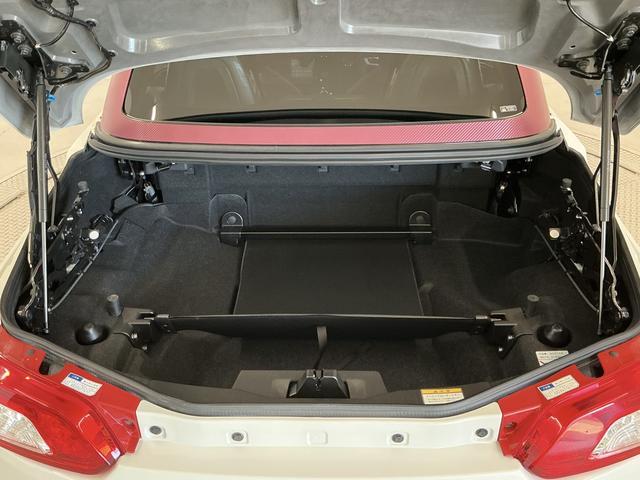 コペンローブ S 禁煙 CVT CDオーディオ パドルシフト走行無制限1年保証 CVT パドルシフト 禁煙車 CDオーディオ USB接続 シートヒーター LEDヘッドライト 横滑り防止装置 レカロシート ビルシュタイン製ショック 16インチ純正アルミホイール(兵庫県)の中古車