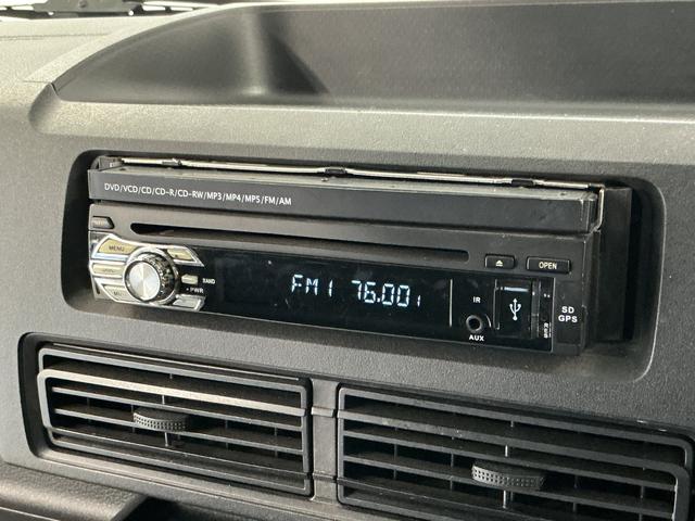 ハイゼットカーゴＤＸ　ＣＶＴ　ＤＶＤインダッシュモニター　バックカメラ走行無制限１年保証　前後コーナーセンサー　ＣＶＴ車　インダッシュモニター　ＤＶＤ　ＵＳＢ接続　オートハイビーム　アイドリングストップ　キーレスエントリー　横滑り防止装置　ヘッドライトレベライザー（兵庫県）の中古車