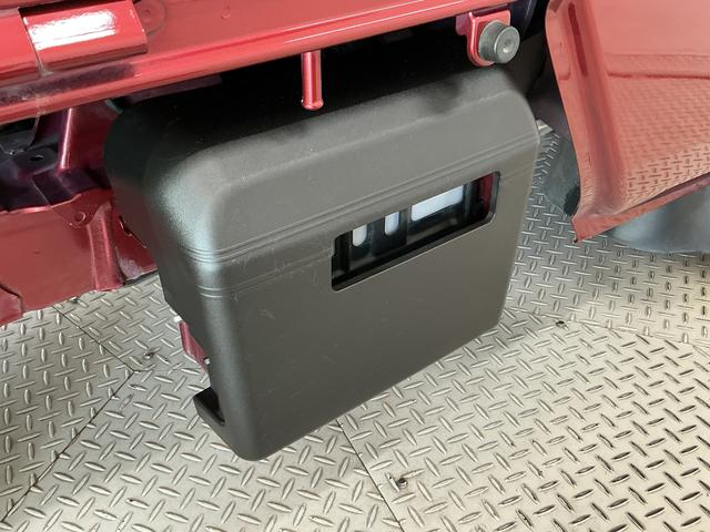 ハイゼットトラックジャンボエクストラ 3モード4WD CVT 禁煙 1オーナー1年保証 9インチディスプレイオーディオ 禁煙 ワンオーナー 3モード電子制御式4WD CVT車 ドラレコ ETC バックカメラ 3方開 荷台作業灯 USB接続 Bluetooth オートハイビーム(兵庫県)の中古車