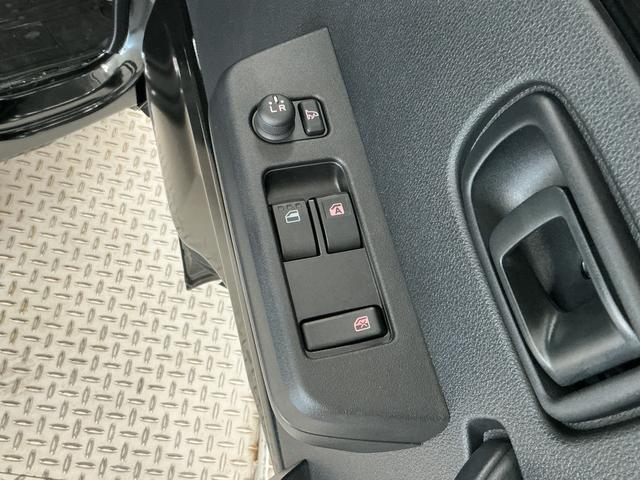 ハイゼットトラックジャンボエクストラ 3モード4WD CVT コーナーセンサー走行無制限1年保証 前後コーナーセンサー 3モード電子制御式4WD CVT車 3方開 荷台作業灯 リアゲートチェーン オートハイビーム LEDヘッドライト 横滑り防止装置 スマートキー デフロック(兵庫県)の中古車