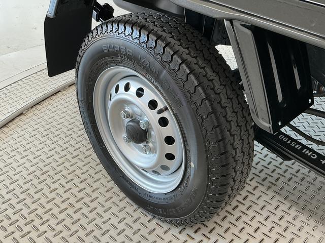 ハイゼットトラックジャンボエクストラ 3モード4WD CVT コーナーセンサー走行無制限1年保証 前後コーナーセンサー 3モード電子制御式4WD CVT車 3方開 荷台作業灯 リアゲートチェーン オートハイビーム LEDヘッドライト 横滑り防止装置 スマートキー デフロック(兵庫県)の中古車