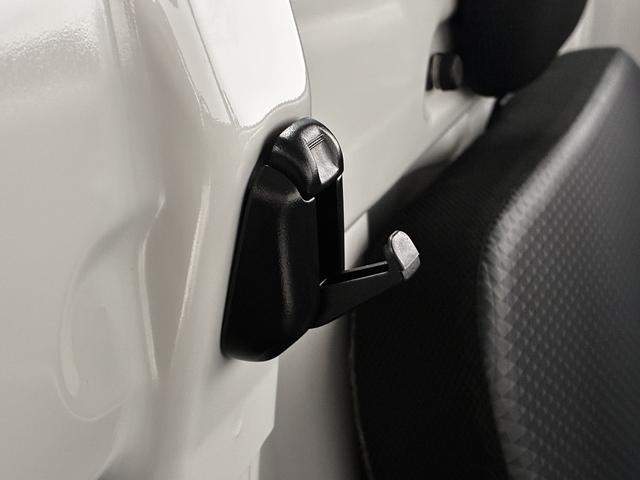 ハイゼットトラックスタンダード　３モード電子制御式４ＷＤ　ＣＶＴ　３方開走行無制限１年保証　前後コーナーセンサー　３モード電子制御式４ＷＤ　ＣＶＴ車　３方開　オートハイビーム　アイドリングストップ　横滑り防止装置　オートライト　ヘッドライトレベライザー　ラジオ（兵庫県）の中古車