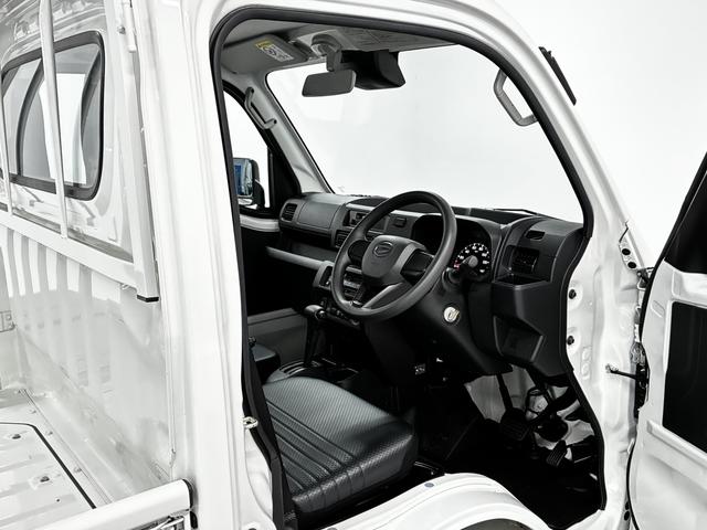 ハイゼットトラックスタンダード　３モード電子制御式４ＷＤ　ＣＶＴ　３方開走行無制限１年保証　前後コーナーセンサー　３モード電子制御式４ＷＤ　ＣＶＴ車　３方開　オートハイビーム　アイドリングストップ　横滑り防止装置　オートライト　ヘッドライトレベライザー　ラジオ（兵庫県）の中古車