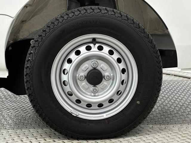 ハイゼットトラックスタンダード　３モード電子制御式４ＷＤ　ＣＶＴ　３方開走行無制限１年保証　前後コーナーセンサー　３モード電子制御式４ＷＤ　ＣＶＴ車　３方開　オートハイビーム　アイドリングストップ　横滑り防止装置　オートライト　ヘッドライトレベライザー　ラジオ（兵庫県）の中古車
