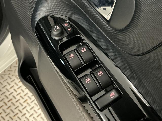 ムーヴキャンバスＧブラックアクセントＶＳ　ＳＡIII　禁煙　ナビＴＶ　ＥＴＣ１年保証　禁煙車　パノラマモニター　ナビ　ドラレコ　ＥＴＣ　両側電動スライドドア　運転席シートヒーター　ＴＶ　ＵＳＢ接続　Ｂｌｕｅｔｏｏｔｈ　オートハイビーム　ＬＥＤヘッドライト　シートカバー（兵庫県）の中古車