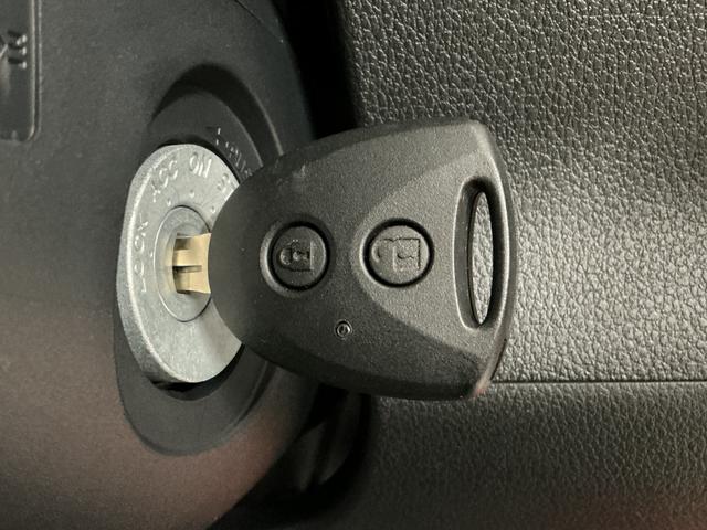 ハイゼットカーゴＤＸ　ＣＶＴ　前後コーナーセンサー　ラジオ　両側スライドドア走行無制限１年保証　前後コーナーセンサー　ＣＶＴ車　オートハイビーム　アイドリングストップ　キーレスエントリー　横滑り防止装置　ヘッドライトレベライザー　マニュアルエアコン　両側スライドドア（兵庫県）の中古車
