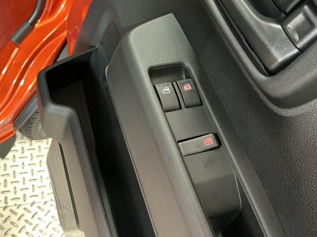 ハイゼットカーゴＤＸ　ＣＶＴ　前後コーナーセンサー　ラジオ　両側スライドドア走行無制限１年保証　前後コーナーセンサー　ＣＶＴ車　オートハイビーム　アイドリングストップ　キーレスエントリー　横滑り防止装置　ヘッドライトレベライザー　マニュアルエアコン　両側スライドドア（兵庫県）の中古車