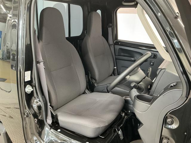 ハイゼットトラックジャンボSAIIIt 4WD AT 1オーナー ナビ ETC1年保証 4WD ワンオーナー ナビTV AT車 ETC バックソナー USB接続 Bluetooth 3方開 荷台作業灯 リアゲートチェーン LEDヘッドライト アイドリングストップ キーレス(兵庫県)の中古車