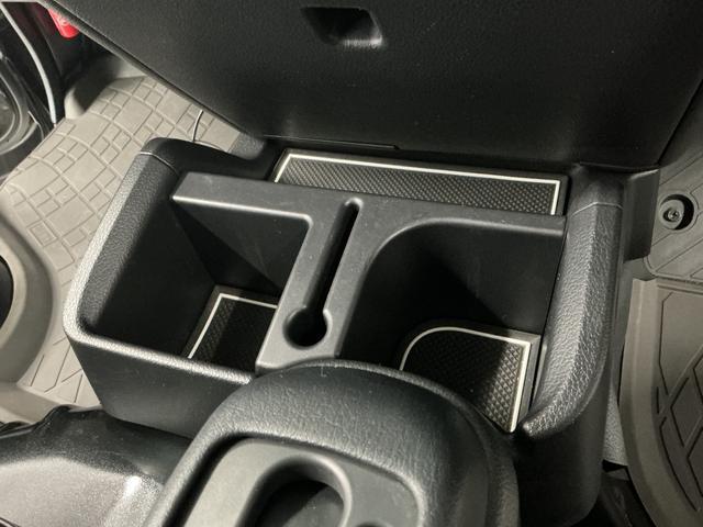 ハイゼットトラックジャンボSAIIIt 4WD AT 1オーナー ナビ ETC1年保証 4WD ワンオーナー ナビTV AT車 ETC バックソナー USB接続 Bluetooth 3方開 荷台作業灯 リアゲートチェーン LEDヘッドライト アイドリングストップ キーレス(兵庫県)の中古車