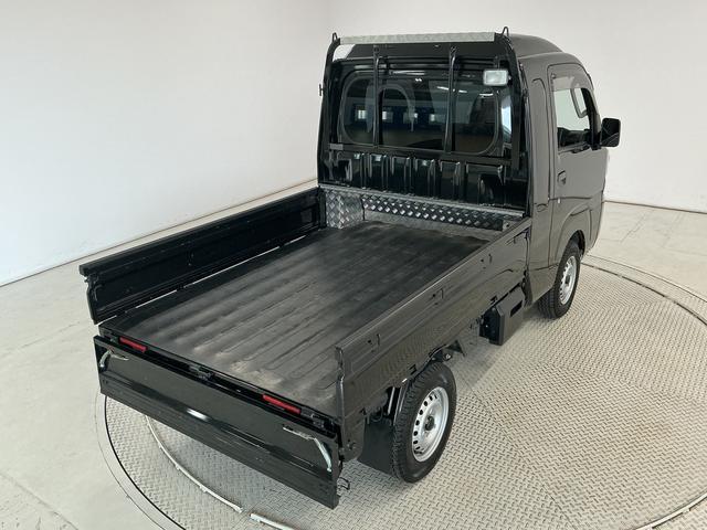 ハイゼットトラックジャンボSAIIIt 4WD AT 1オーナー ナビ ETC1年保証 4WD ワンオーナー ナビTV AT車 ETC バックソナー USB接続 Bluetooth 3方開 荷台作業灯 リアゲートチェーン LEDヘッドライト アイドリングストップ キーレス(兵庫県)の中古車