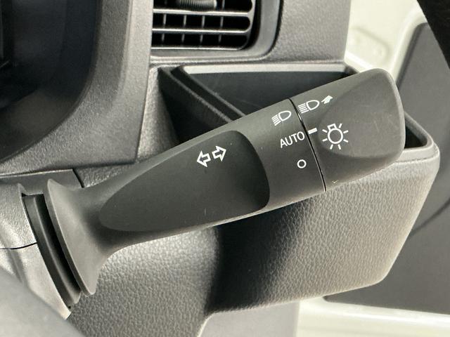 ハイゼットトラックスタンダード　３モード電子制御式４ＷＤ　ＣＶＴ　３方開走行無制限１年保証　前後コーナーセンサー　３モード電子制御式４ＷＤ　ＣＶＴ車　３方開　オートハイビーム　アイドリングストップ　横滑り防止装置　ヘッドライトレベライザー　スペアタイヤ　ラジオ（兵庫県）の中古車