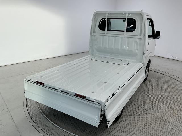 ハイゼットトラックスタンダード　３モード電子制御式４ＷＤ　ＣＶＴ　３方開走行無制限１年保証　前後コーナーセンサー　３モード電子制御式４ＷＤ　ＣＶＴ車　３方開　オートハイビーム　アイドリングストップ　横滑り防止装置　ヘッドライトレベライザー　スペアタイヤ　ラジオ（兵庫県）の中古車