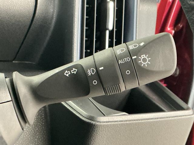 タントカスタムＲＳ　４ＷＤ　両側電動スライドドア　コーナーセンサー走行無制限１年保証　両側電動スライドドア　４ＷＤ　前後コーナーセンサー　前席シートヒーター　オートハイビーム　ＬＥＤヘッドライト　オートブレーキホールド　横滑り防止装置　１５インチ純正アルミホイール（兵庫県）の中古車