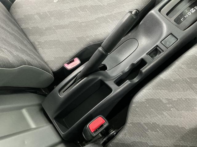 キャリイトラックＫＣエアコン・パワステ　ＡＴ　ＥＴＣ　ドアバイザー　ラジオ走行無制限１年保証　ＡＴ車　ドアバイザー　ＥＴＣ　３方開　リアゲートチェーン　ヘッドライトレベライザー　ラジオ　マニュアルエアコン　スペアタイヤ　ラバーフロアマット　パワーステアリング（兵庫県）の中古車