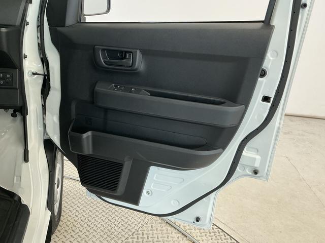 ハイゼットカーゴDX 3モード4WD CVT 前後コーナーセンサー キーレス走行無制限1年保証 前後コーナーセンサー 3モード電子制御式4WD CVT車 オートハイビーム アイドリングストップ キーレスエントリー 横滑り防止装置 ヘッドライトレベライザー 両側スライドドア(兵庫県)の中古車