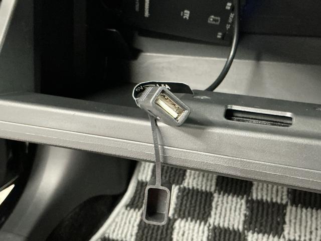 コペンセロ　ＣＶＴ　ディスプレイオーディオ　ＥＴＣ　バックカメラ１年保証　ディスプレイオーディオ　ＥＴＣ　ＣＶＴ車　バックカメラ　シートヒーター　ＵＳＢ接続　Ｂｌｕｅｔｏｏｔｈ　ＬＥＤヘッドライト　プッシュスタート　オートエアコン　１６インチ純正アルミホイール（兵庫県）の中古車