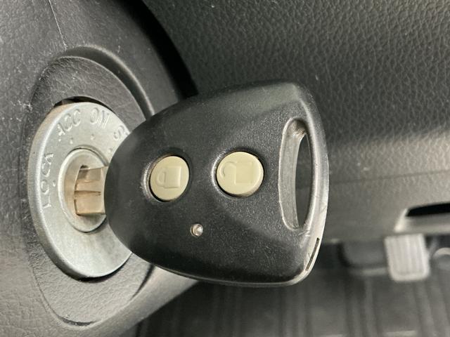ハイゼットトラックジャンボSAIIIt 4WD AT 禁煙 ワンオーナー CD走行無制限1年保証 4WD ワンオーナー 禁煙車 AT車 CDオーディオ 3方開 荷台作業灯 リアゲートチェーン LEDヘッドライト 横滑り防止装置 ヘッドライトレベライザー 12インチアルミホイール(兵庫県)の中古車