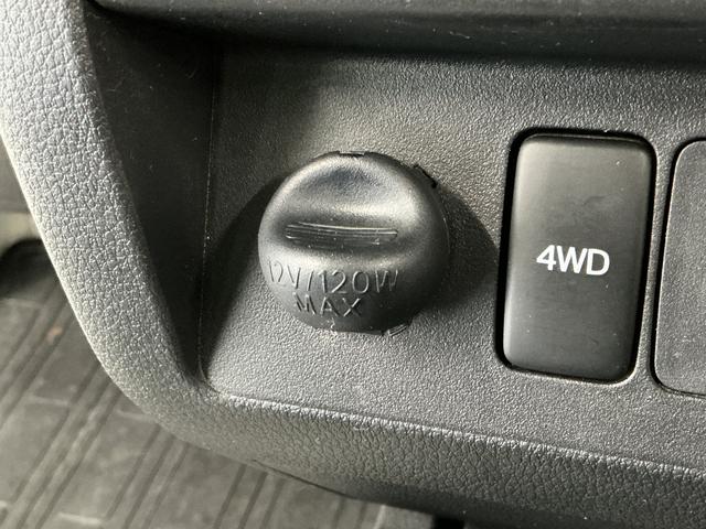 ハイゼットトラックジャンボSAIIIt 4WD AT 禁煙 ワンオーナー CD走行無制限1年保証 4WD ワンオーナー 禁煙車 AT車 CDオーディオ 3方開 荷台作業灯 リアゲートチェーン LEDヘッドライト 横滑り防止装置 ヘッドライトレベライザー 12インチアルミホイール(兵庫県)の中古車
