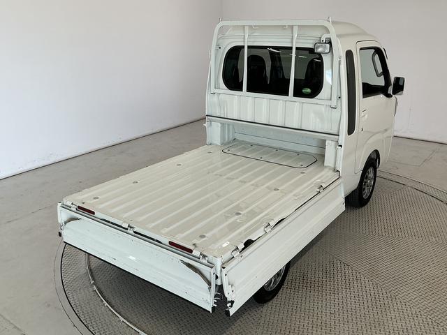 ハイゼットトラックジャンボSAIIIt 4WD AT 禁煙 ワンオーナー CD走行無制限1年保証 4WD ワンオーナー 禁煙車 AT車 CDオーディオ 3方開 荷台作業灯 リアゲートチェーン LEDヘッドライト 横滑り防止装置 ヘッドライトレベライザー 12インチアルミホイール(兵庫県)の中古車