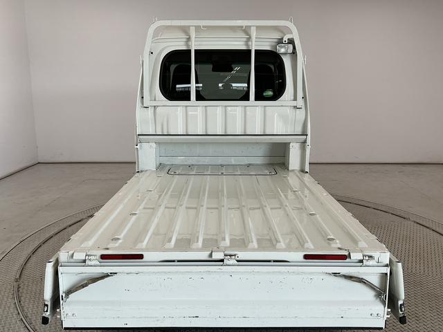 ハイゼットトラックジャンボSAIIIt 4WD AT 禁煙 ワンオーナー CD走行無制限1年保証 4WD ワンオーナー 禁煙車 AT車 CDオーディオ 3方開 荷台作業灯 リアゲートチェーン LEDヘッドライト 横滑り防止装置 ヘッドライトレベライザー 12インチアルミホイール(兵庫県)の中古車