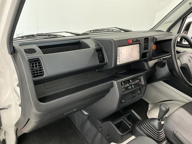 ハイゼットトラックスタンダードSAIIIt 5MT ナビ ETC バックカメラ走行無制限1年保証 ナビ バックカメラ MT車 ETC 3方開 ゲートプロテクター キーレスエントリー 横滑り防止装置 ドアバイザー ヘッドライトレベライザー アクセサリーソケット スペアタイヤ(兵庫県)の中古車