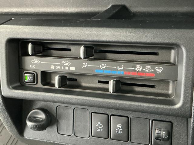 ハイゼットトラックスタンダードSAIIIt 5MT ナビ ETC バックカメラ走行無制限1年保証 ナビ バックカメラ MT車 ETC 3方開 ゲートプロテクター キーレスエントリー 横滑り防止装置 ドアバイザー ヘッドライトレベライザー アクセサリーソケット スペアタイヤ(兵庫県)の中古車
