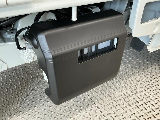 ハイゼットトラックスタンダードSAIIIt 5MT ナビ ETC バックカメラ走行無制限1年保証 ナビ バックカメラ MT車 ETC 3方開 ゲートプロテクター キーレスエントリー 横滑り防止装置 ドアバイザー ヘッドライトレベライザー アクセサリーソケット スペアタイヤ(兵庫県)の中古車