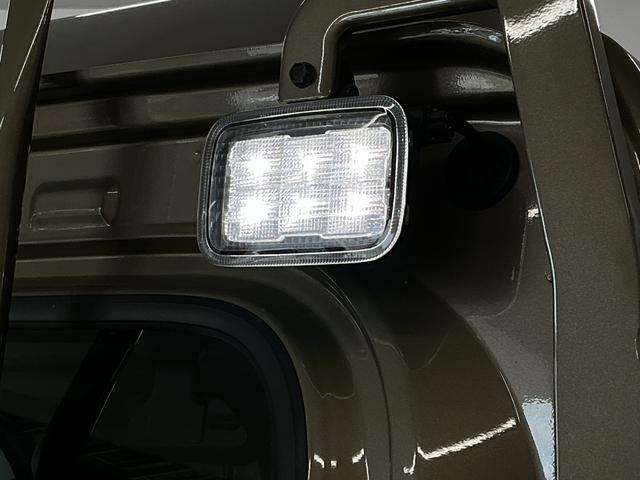 ハイゼットトラックハイルーフ 雹害車両 3モード電子制御式4WD CVT 禁煙雹害車両 1年保証 CVT車 ドラレコ 禁煙車 3モード電子制御式4WD 9インチディスプレイオーディオ デジタルインナーミラー バックカメラ 前後コーナーセンサー 3方開 荷台作業灯 荷台マット(兵庫県)の中古車