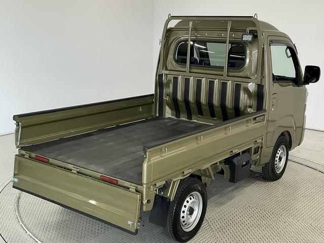 ハイゼットトラックハイルーフ 雹害車両 3モード電子制御式4WD CVT 禁煙雹害車両 1年保証 CVT車 ドラレコ 禁煙車 3モード電子制御式4WD 9インチディスプレイオーディオ デジタルインナーミラー バックカメラ 前後コーナーセンサー 3方開 荷台作業灯 荷台マット(兵庫県)の中古車