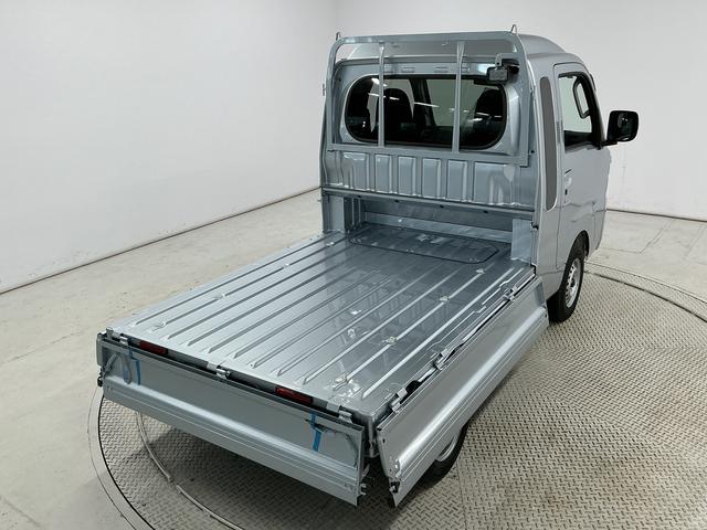 ハイゼットトラックジャンボエクストラ 3モード4WD CVT コーナーセンサー走行無制限1年保証 前後コーナーセンサー 3モード電子制御式4WD CVT車 3方開 荷台作業灯 リアゲートチェーン オートハイビーム LEDヘッドライト 横滑り防止装置 スマートキー デフロック(兵庫県)の中古車
