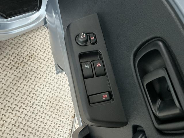 ハイゼットトラックEXT CVT 前後コーナーセンサー 3方開 荷台作業灯走行無制限1年保証 前後コーナーセンサー CVT車 3方開 荷台作業灯 オートハイビーム アイドリングストップ 横滑り防止装置 ヘッドライトレベライザー アクセサリーソケット 電動格納ドアミラー(兵庫県)の中古車