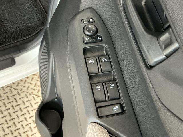ムーヴX 4WD 片側電動スライド コーナーセンサー スマートキー走行無制限1年保証 片側電動スライドドア 4WD 前後コーナーセンサー オートハイビーム LEDヘッドライト 横滑り防止装置 スマートキー オートライト オートエアコン 電動格納ミラー ベンチシート(兵庫県)の中古車