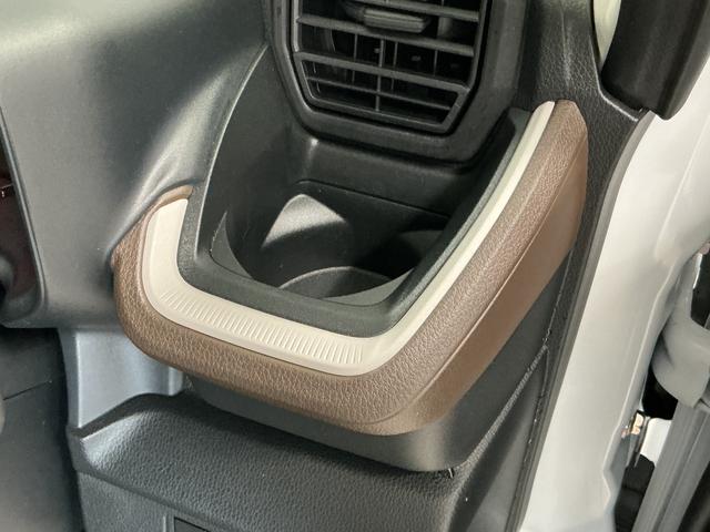 ムーヴX 4WD 片側電動スライド コーナーセンサー スマートキー走行無制限1年保証 片側電動スライドドア 4WD 前後コーナーセンサー オートハイビーム LEDヘッドライト 横滑り防止装置 スマートキー オートライト オートエアコン 電動格納ミラー ベンチシート(兵庫県)の中古車