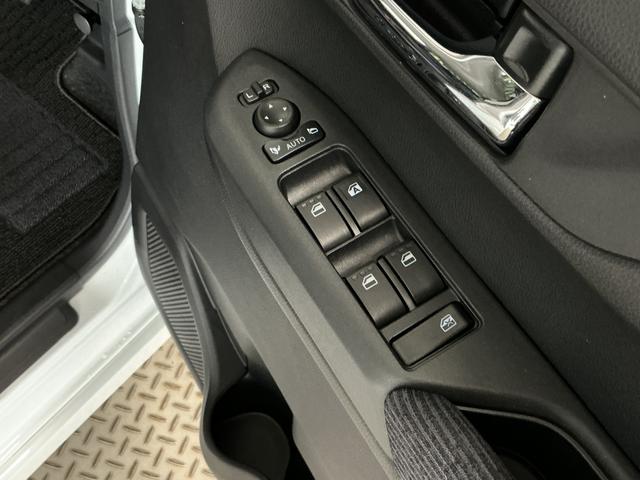 ムーヴＧ　片側電動スライドドア　コーナーセンサー　シートヒーター走行無制限１年保証　片側電動スライドドア　前後コーナーセンサー　前席シートヒーター　オートハイビーム　ＬＥＤヘッドライト　アイドリングストップ　プッシュスタート　横滑り防止装置　ＵＳＢチャージャー（兵庫県）の中古車