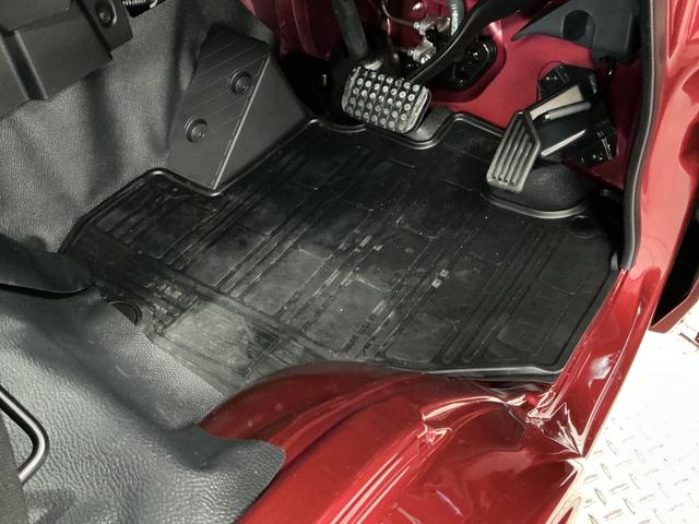 ハイゼットトラックジャンボエクストラ 3モード4WD CVT コーナーセンサー走行無制限1年保証 前後コーナーセンサー 3モード電子制御式4WD CVT車 3方開 荷台作業灯 リアゲートチェーン オートハイビーム LEDヘッドライト 横滑り防止装置 スマートキー デフロック(兵庫県)の中古車