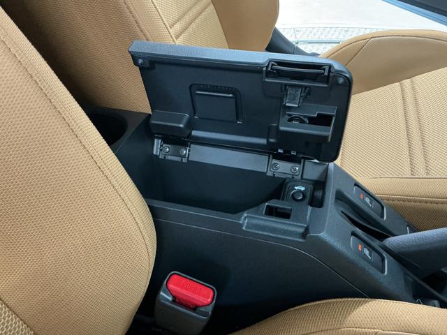コペンローブ　ＣＶＴ　バックソナー　シートヒーター　スマートキー走行無制限１年保証　ＣＶＴ　バックソナー　シートヒーター　ＬＥＤヘッドライト　アイドリングストップ　プッシュスタート　横滑り防止装置　オートライト　オートエアコン　１６インチ純正アルミホイール（兵庫県）の中古車