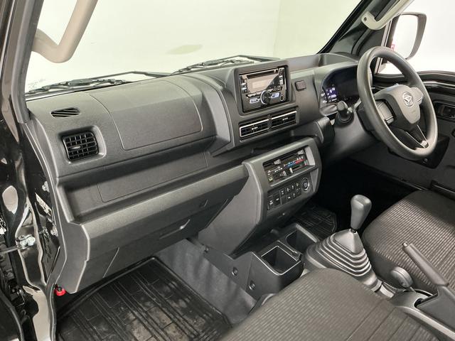 ハイゼットトラックEXT 4WD 5MT CDオーディオ 3方開 荷台作業灯4WD MT車 1年保証 CDオーディオ センターデフロック トランスファー 前後コーナーセンサー 3方開 荷台作業灯 ゲートプロテクター 荷台マット リアゲートチェーン スマートキー 電動格納ミラー(兵庫県)の中古車