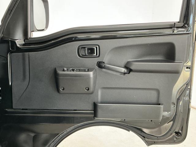 ハイゼットトラックEXT 4WD 5MT CDオーディオ 3方開 荷台作業灯4WD MT車 1年保証 CDオーディオ センターデフロック トランスファー 前後コーナーセンサー 3方開 荷台作業灯 ゲートプロテクター 荷台マット リアゲートチェーン スマートキー 電動格納ミラー(兵庫県)の中古車