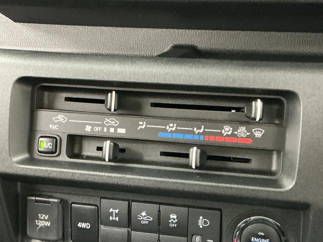 ハイゼットトラックEXT 4WD 5MT CDオーディオ 3方開 荷台作業灯4WD MT車 1年保証 CDオーディオ センターデフロック トランスファー 前後コーナーセンサー 3方開 荷台作業灯 ゲートプロテクター 荷台マット リアゲートチェーン スマートキー 電動格納ミラー(兵庫県)の中古車