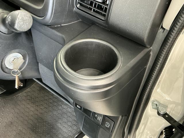 ハイゼットカーゴスペシャルクリーンSAIII AT車 ナビ コーナーセンサー走行無制限1年保証 AT ナビ ETC リアコーナーセンサー Bluetooth オートハイビーム LEDヘッドライト アイドリングストップ 横滑り防止装置 ドアバイザー ヘッドライトレベライザー(兵庫県)の中古車
