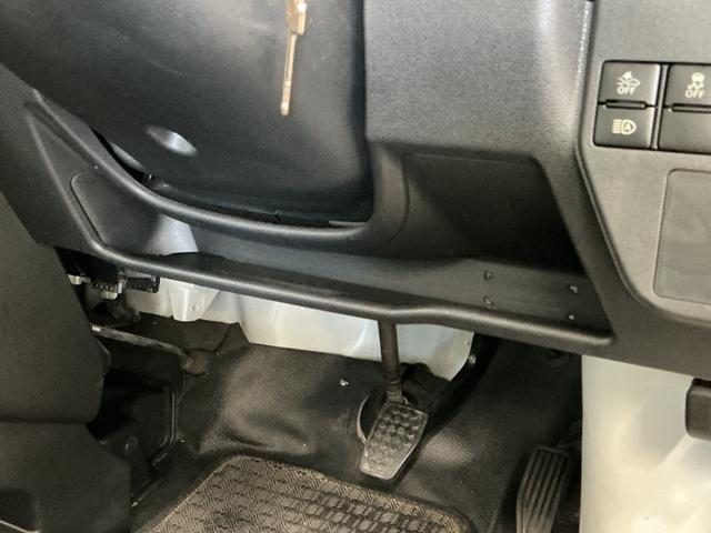 ハイゼットカーゴスペシャルクリーンSAIII AT車 ナビ コーナーセンサー走行無制限1年保証 AT ナビ ETC リアコーナーセンサー Bluetooth オートハイビーム LEDヘッドライト アイドリングストップ 横滑り防止装置 ドアバイザー ヘッドライトレベライザー(兵庫県)の中古車