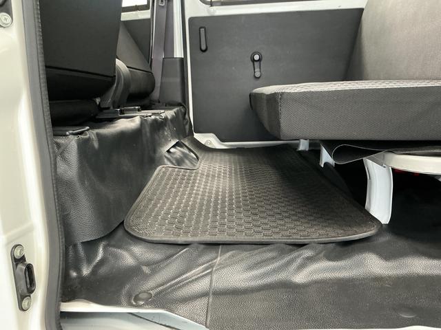 ハイゼットカーゴスペシャルクリーンSAIII AT車 ナビ コーナーセンサー走行無制限1年保証 AT ナビ ETC リアコーナーセンサー Bluetooth オートハイビーム LEDヘッドライト アイドリングストップ 横滑り防止装置 ドアバイザー ヘッドライトレベライザー(兵庫県)の中古車