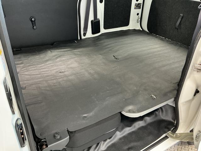 ハイゼットカーゴスペシャルクリーンSAIII AT車 ナビ コーナーセンサー走行無制限1年保証 AT ナビ ETC リアコーナーセンサー Bluetooth オートハイビーム LEDヘッドライト アイドリングストップ 横滑り防止装置 ドアバイザー ヘッドライトレベライザー(兵庫県)の中古車