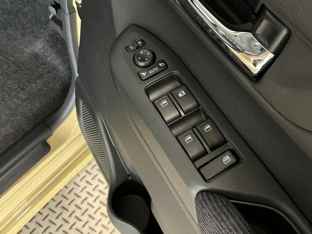 ムーヴＧ　４ＷＤ　片側電動スライドドア　前後コーナーセンサー走行無制限１年保証　４ＷＤ　片側電動スライドドア　前後コーナーセンサー　オートハイビーム　ＬＥＤヘッドライト　オートブレーキホールド　横滑り防止装置　スマートキー　オートライト　オートエアコン（兵庫県）の中古車