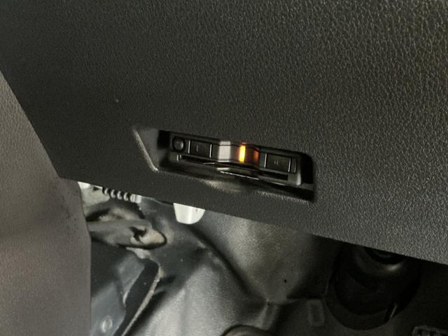 ハイゼットカーゴＤＸ　ＣＶＴ　ＥＴＣ　前後コーナーセンサー　キーレス　ラジオＣＶＴ車　１年保証　ＥＴＣ　前後コーナーセンサー　ラジオ　キーレスエントリー　オートハイビーム　アイドリングストップ　横滑り防止装置　オートライト　両側スライドドア　オーバーヘッドシェルフ（兵庫県）の中古車
