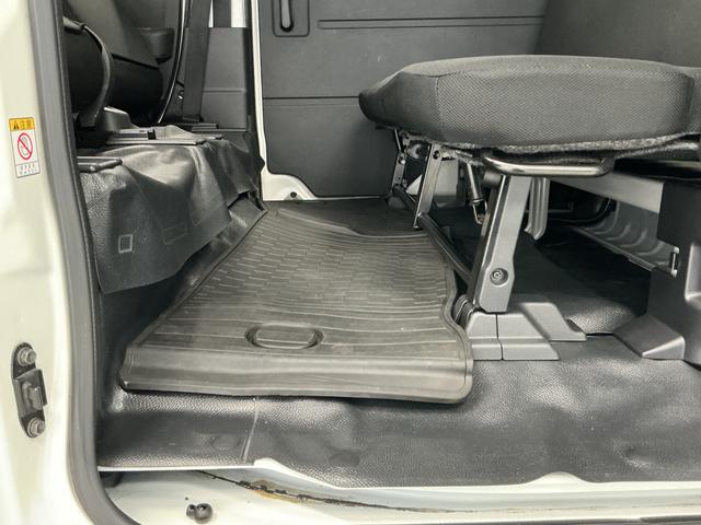 ハイゼットカーゴＤＸ　ＣＶＴ　ＥＴＣ　前後コーナーセンサー　キーレス　ラジオＣＶＴ車　１年保証　ＥＴＣ　前後コーナーセンサー　ラジオ　キーレスエントリー　オートハイビーム　アイドリングストップ　横滑り防止装置　オートライト　両側スライドドア　オーバーヘッドシェルフ（兵庫県）の中古車