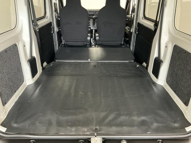 ハイゼットカーゴＤＸ　ＣＶＴ　ＥＴＣ　前後コーナーセンサー　キーレス　ラジオＣＶＴ車　１年保証　ＥＴＣ　前後コーナーセンサー　ラジオ　キーレスエントリー　オートハイビーム　アイドリングストップ　横滑り防止装置　オートライト　両側スライドドア　オーバーヘッドシェルフ（兵庫県）の中古車